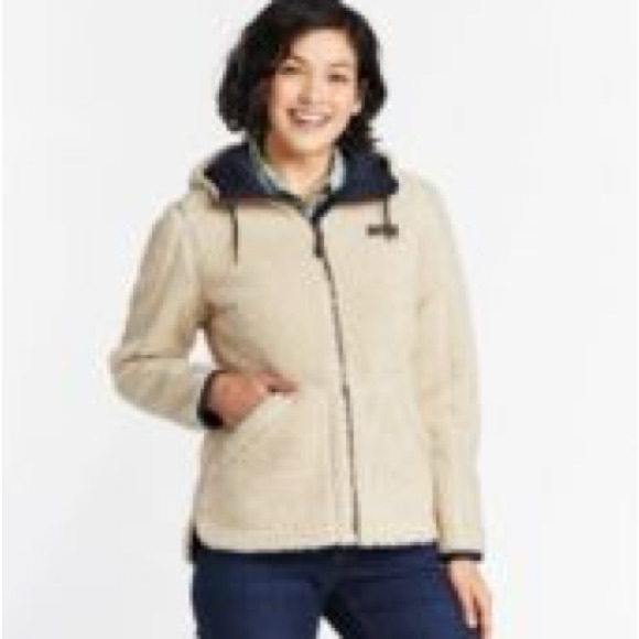 LL Bean Mountain Pile Fleece Coat - Picture 9 of 10